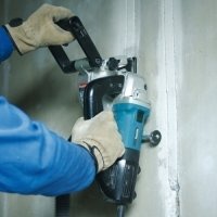 Техника безопасности при работе с ручным и электрическим режущим инструментом